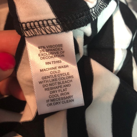 Cable & Gauge Front Tie Black & White Tee - Picture 8 of 8